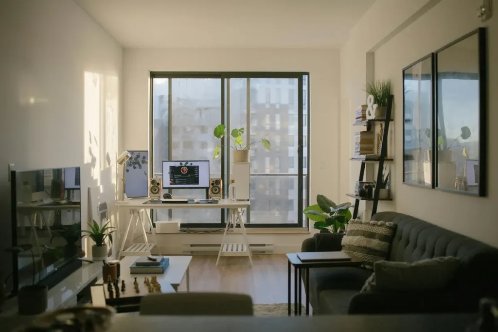 Salon d’un logement confié en gestion locative